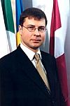 Veidot valdību uztic Dombrovskim