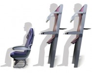 Ryanair pasažieri atbalsta stāvvietu ieviešanu īstermiņa lidojumos