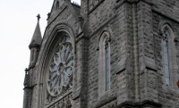 Dublinas arhibīskaps izsaka bažas par attieksmi pret imigrantiem