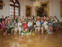 Īrijas latviešiem izsniegti vidējās izglītības atestāti tālmācībā