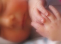  Ceturtdaļa dzimstības buma laikā Īrijā dzimušo mazuļu māmiņu ir iebraucējas