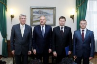 Prezidents izsaka priekšlikumu paplašināt koalīciju un nominē V. Dombrovski
