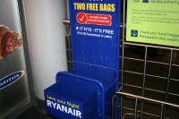Eiropas lidostās būs stingrākas pasažieru bagāžas pārbaudes
