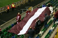 Mazskaitlīgs, bet skaļš atbalsts Latvijas futbola izlasei