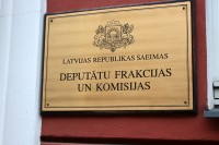 Ārlietu komisija konceptuāli atbalsta jaunu konsulārā reglamenta regulējumu