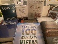 ĀM latviešu bibliotēkām Eiropā dāvina grāmatas
