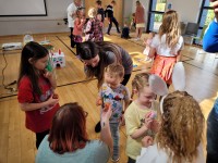 Lieldienas Ziemeļīrijas latviešu bērnu nedēļas nogales skolā nosvinētas