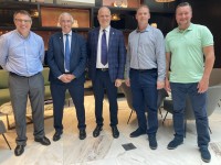 Starptautiskās Hokeja federācijas vadība apmeklē Īriju