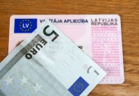 Īrijā papildus izmeklēs lietu par viltotu Latvijas autovadītāja apliecību