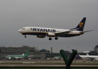 Vasarā par bagāžu <em>Ryanair</em> maksāsim vairāk