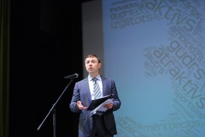 Viktors Makarovs Rīgā atklāja „Jaunatnes forumu 2014”