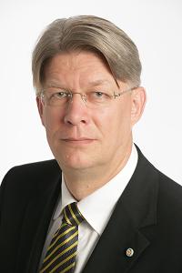 Zatlers uzrunā Amerikas latviešus.