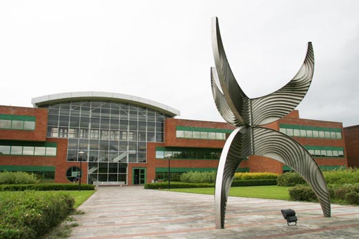 Anglo Irish Bank piešķir stipendijas