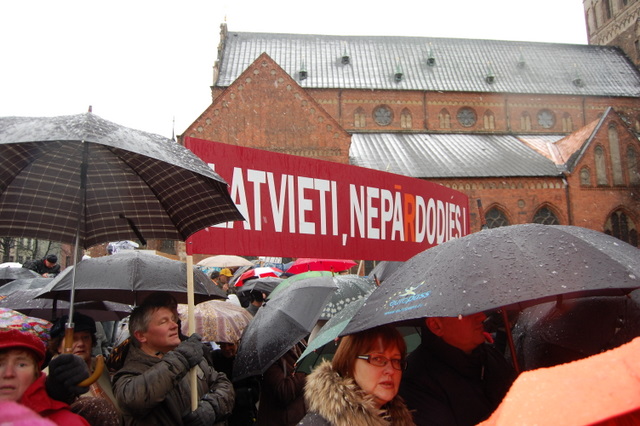 Vēl trīs dienas var parakstīties.