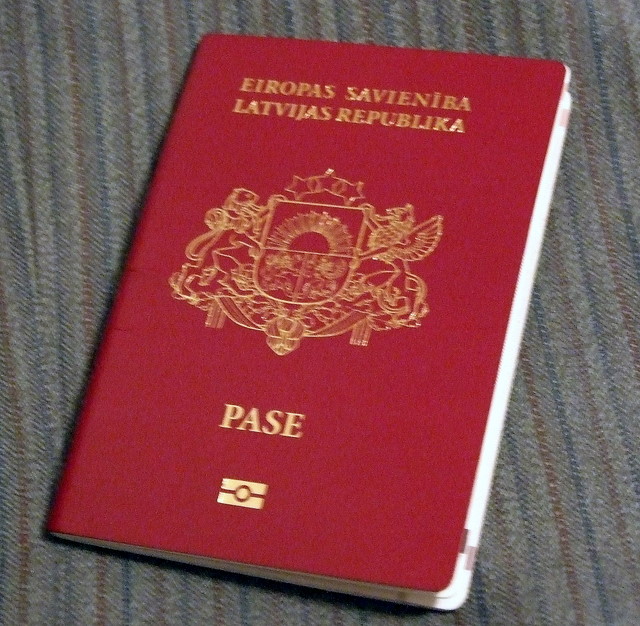 Pirkstu nospiedumi pasēs — no 12 gadu vecuma