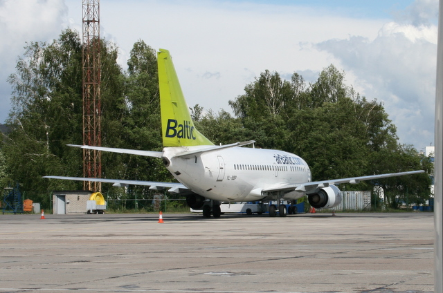 Par maldinošu komercpraksi “airBaltic” piespriež 6000 Ls sodu