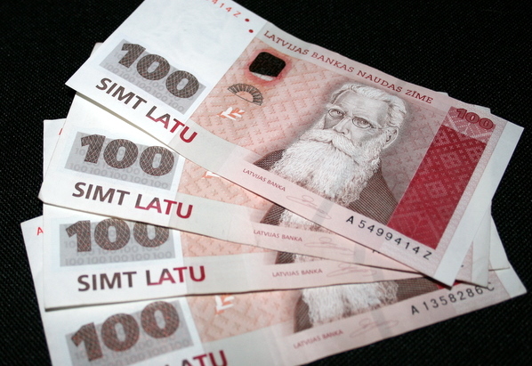 Panākta vienošanās par Latvijas budžeta samazināšanas apjomu – 280 milj. Ls