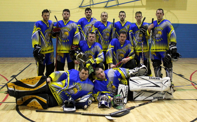 Longford Hawks komandas uzrāda pretēju sniegumu