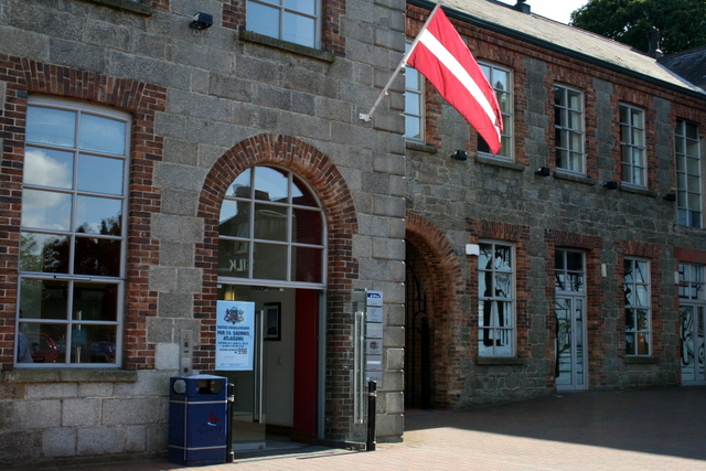 Mobilā pasu darbstacija Newry (Ziemeļīrijā)