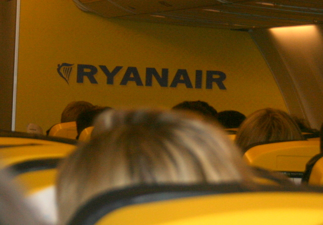 Ryanair noslēdz koplīgumu ar saviem darbiniekiem