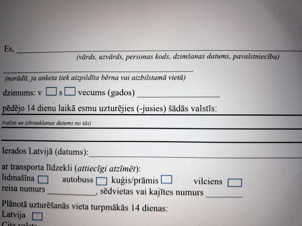 Vai lidojot uz Rīgu katram pašam jārūpējas par savu lidostā nododamo anketu?