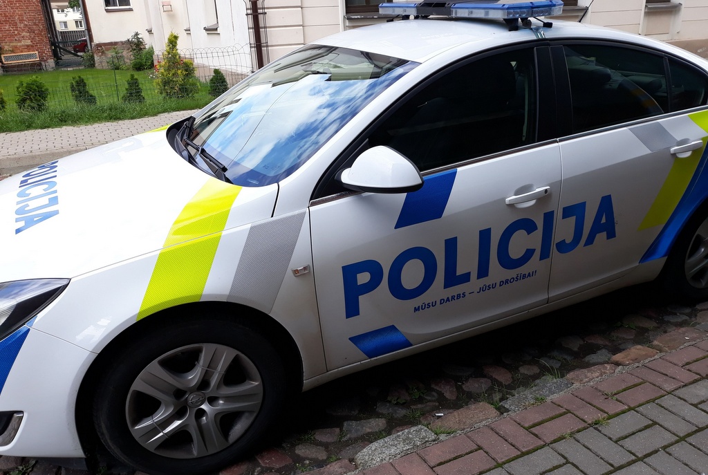 Izlidošana no Latvijas pašizolācijas laikā jāsaskaņo ar policiju