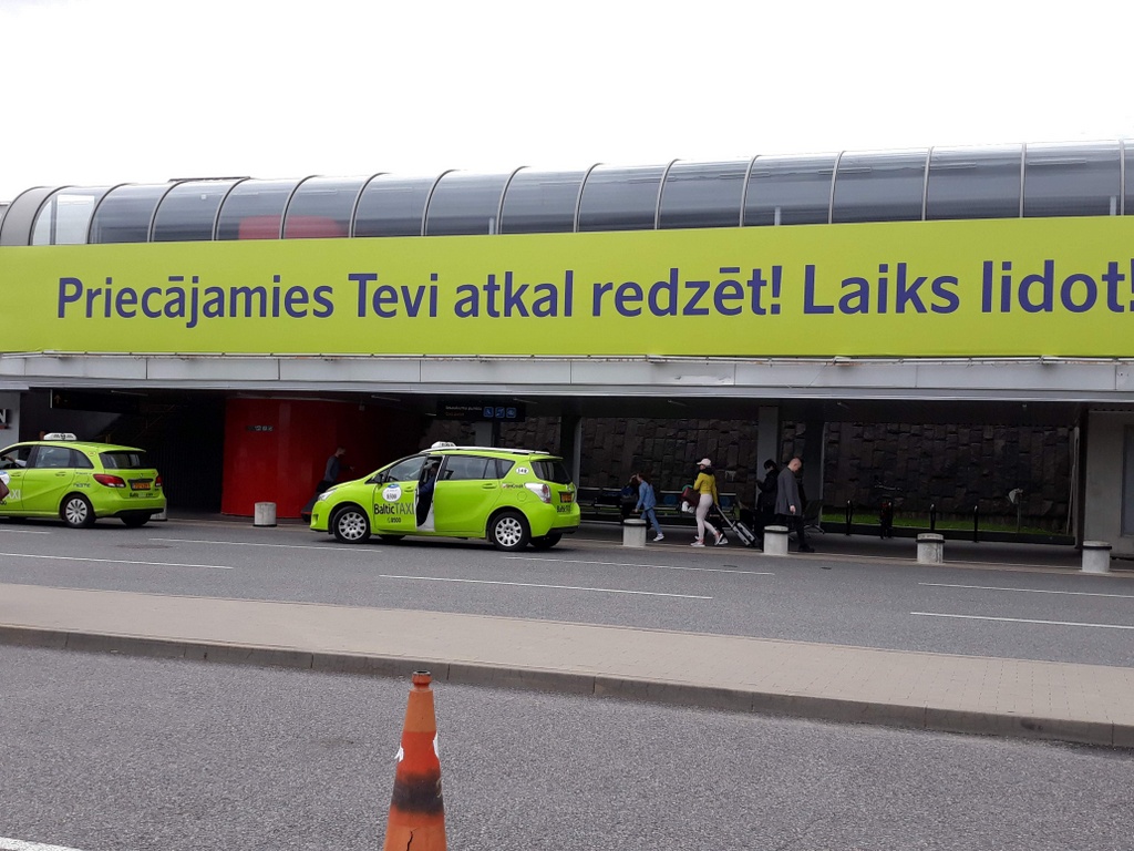 No 12.oktobra, šķērsojot Latvijas robežu, būs jāaizpilda elektroniskā anketa