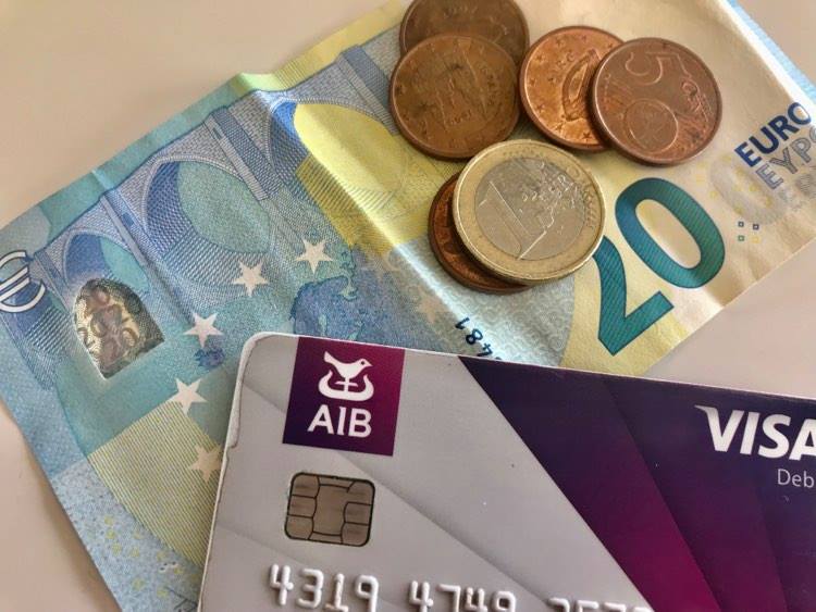 AIB paziņo par 15 filiāļu likvidēšanu