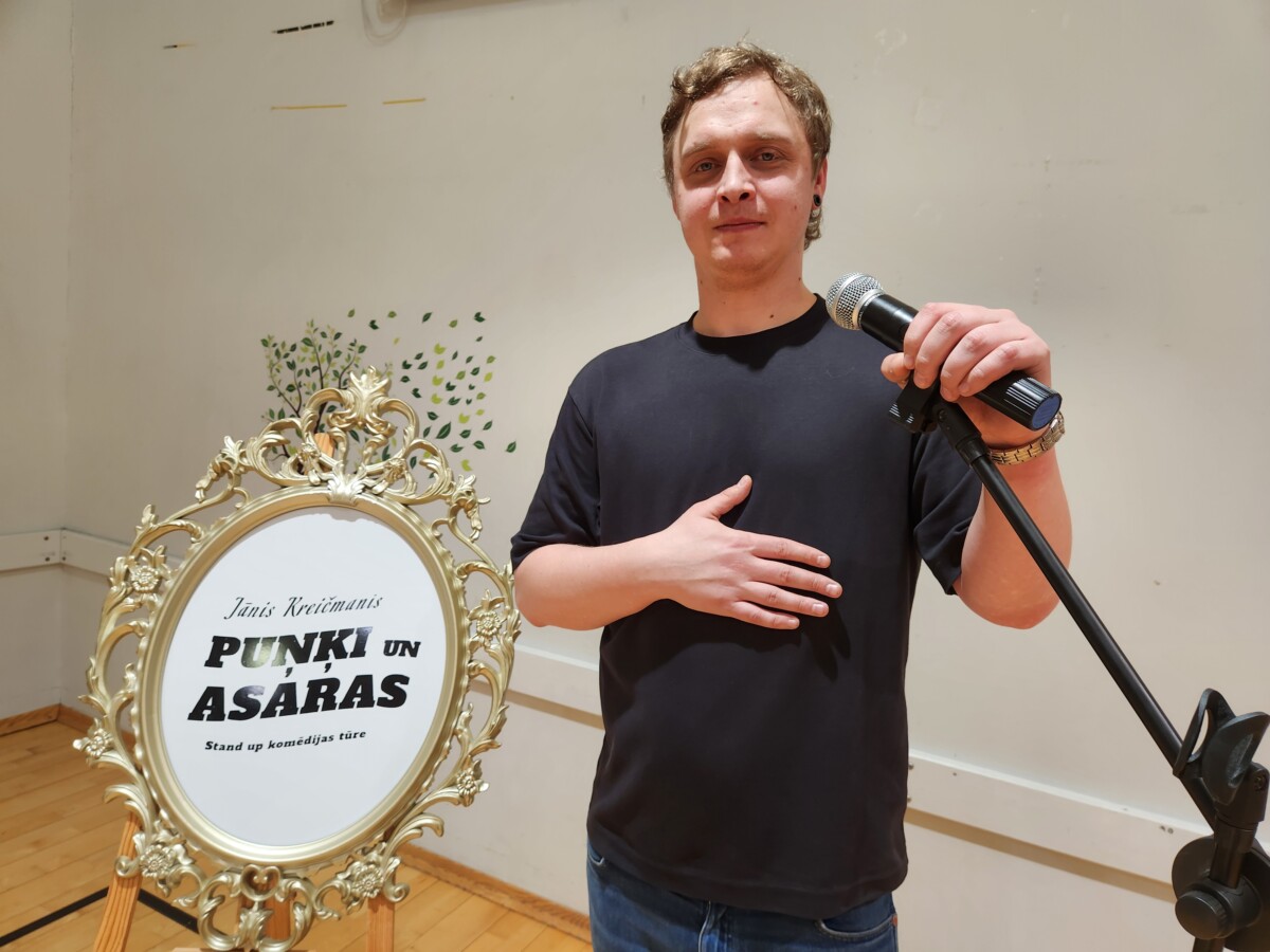 Jāņa Kreičmaņa turneja iesākas ar izpārdotu izrādi Ziemeļīrijā