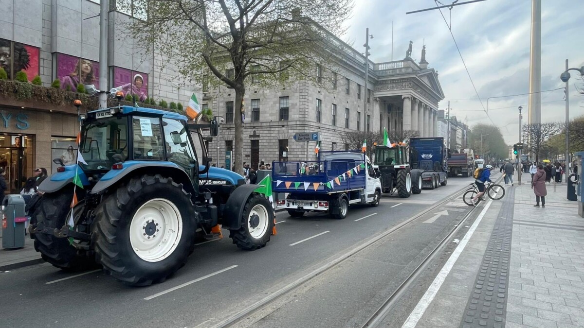Valdība pieņem atbalsta paketi saistībā ar degvielas cenām, protesti turpinās